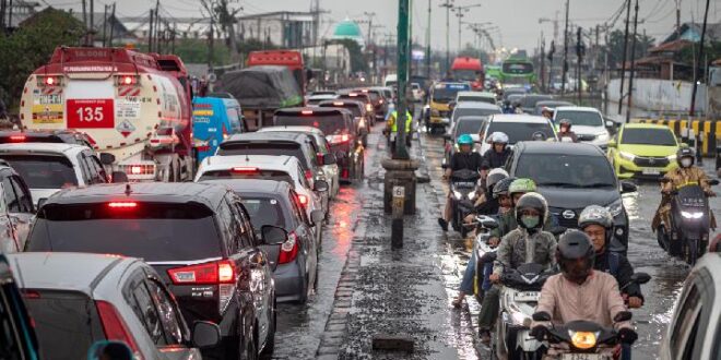 Warta Bandung Barat | Bulan Baru dan Perigee Siap Ancam Pantai Selatan Jawa Barat dengan Banjir Rob