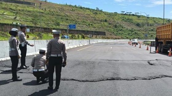 Warta Bandung Barat | Dikhawatirkan Karena Gerakan Tanah, Apakah Ruas Tol Cisumdawu Akan Ditutup?
