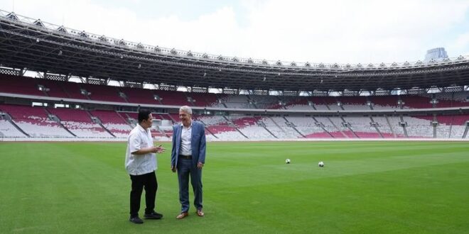 Warta Bandung Barat | FIFA Kunjungi Stadion GBK bersama Erick Thohir: Respons Warganet Viral