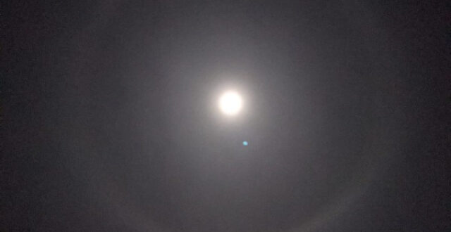 Ingin Tahu Tentang Bulan Cincin? Ini Dia Penjelasannya!