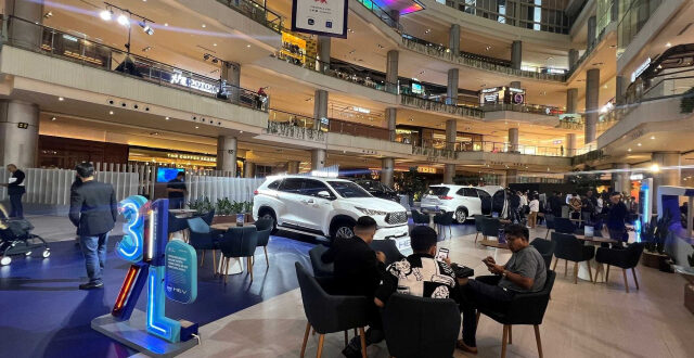 Ingin Beli Mobil Hybrid? Kunjungi Toyota Space untuk Promosi Menggiurkan