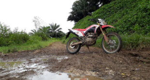 Pilih Antara Honda CRF150L atau CB150X? Simak Spesifikasi dan Harga untuk Petualangan Maksimal!