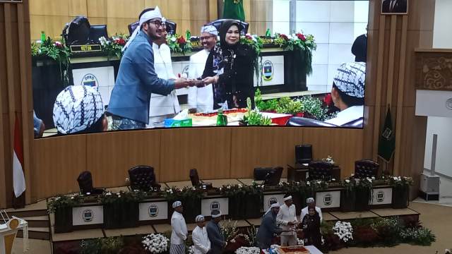 Rapat Paripurna Istimewa & Upacara Hari Jadi ke-18 KBB: Refleksi Sejarah dan Komitmen Masa Depan