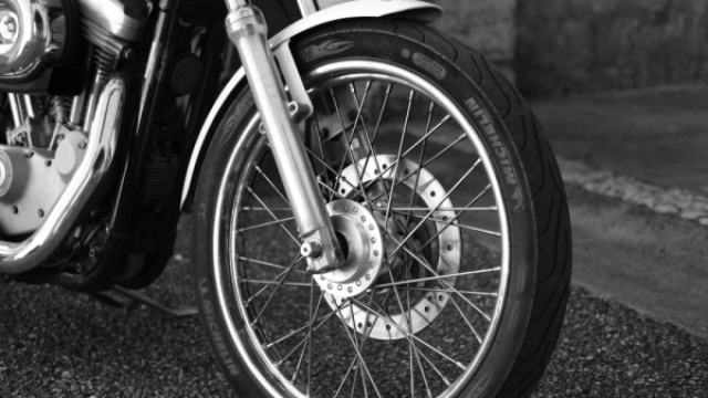 4 Risiko Pakai Ban Sepeda Motor Kedaluwarsa, Hindari!